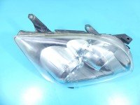 Reflektor prawy lampa przód Toyota Avensis II T25 EUROPA