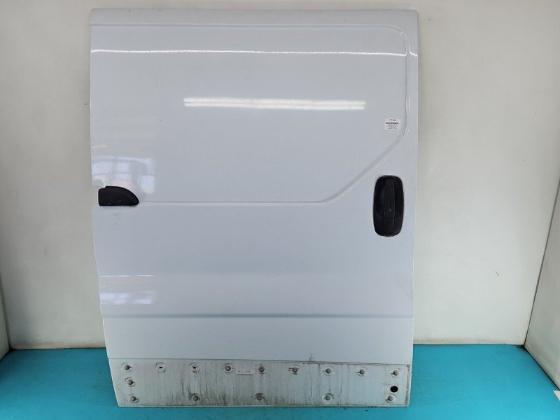 Drzwi przesuwne prawe boczne Renault Trafic II Drzwi przesuwne prawe boczne Renault Trafic II