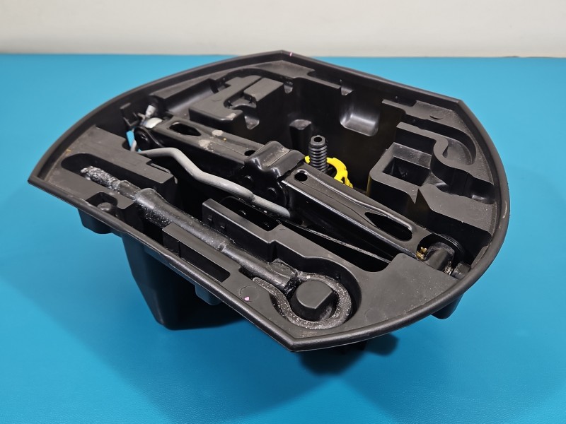 lewarek Podnośnik samochodowy trapezowy Citroen C3 II 09-16