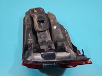 Lampa tył lewa Mercedes, Z BŁOTNIKA 09-12 Uszkodzone zaczepy trzymające boczną osłonę. Brak naklejki z numerem Mercedes W212...