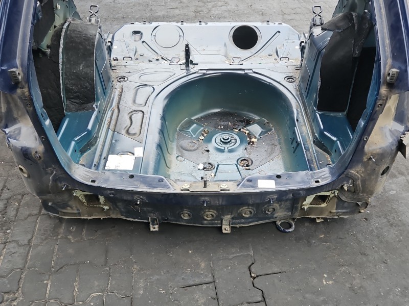 Pas tylny podłoga bagażnika Skoda Fabia III wanna kombi ćwiartka