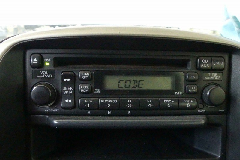 Radio fabryczne Honda CR-V II 39101-S9A-E010-M1 radioodtwarzacz