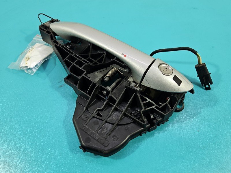 Klamka przód lewa zewnętrzna Mercedes W169 A1697600934