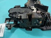 Zamek przód prawy 30699447 Volvo V50 S40 II EUROPA Producent części: Volvo, Europejska, 10pin