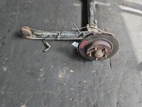 Tylna belka oś tył Nissan Primera P12 1.8 16V