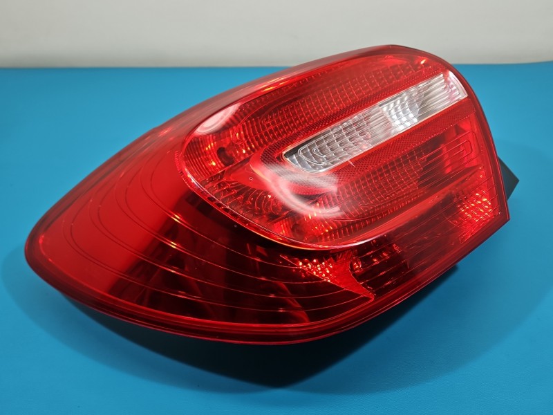 Lampa tył lewa Mercedes, 6 PIN MERCEDES W176 HB