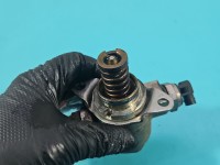 pompka Pompa paliwa AUDI A8 D4 4H 2.0 TFSI 06J127025G