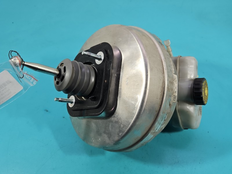 Serwo hamulcowe BMW G30 29686121004, 686121004, 6861210 2.0d