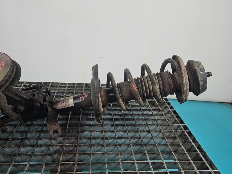 Amortyzator przód prawy przedni Dacia Lodgy