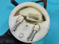 pompka Pompa paliwa Audi A6 C5 2.4 V6 Producent części: Audi, 4 pin