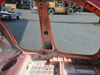 Próg lewy SŁUPEK ŚRODKOWY B Opel Corsa F HB 5d pomarańczowy KVH