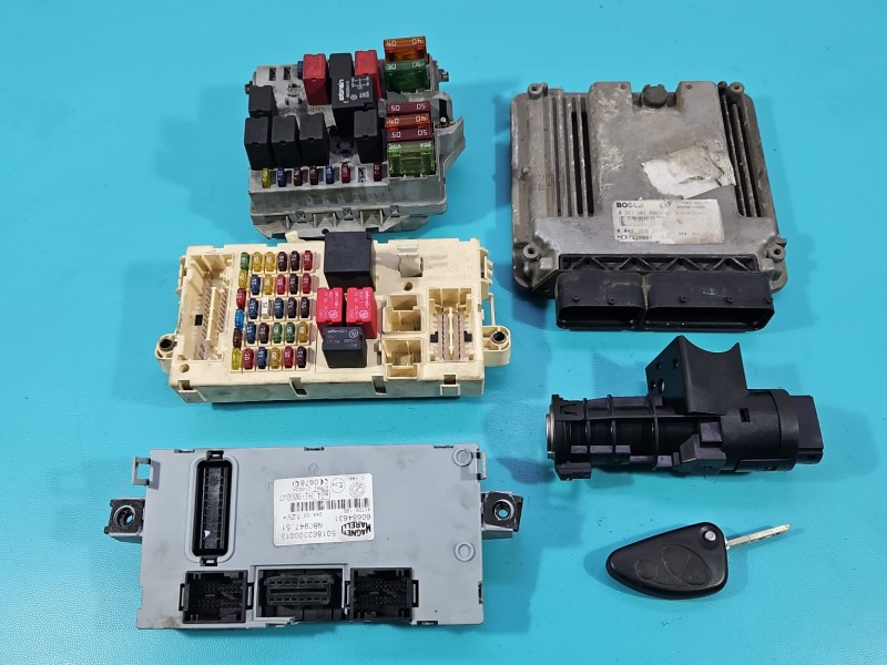 Komputer Sterownik silnika 0261S01008 Alfa romeo Gt 2.0 16V