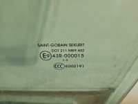 Szyba drzwi przód lewa Peugeot 301 sedan