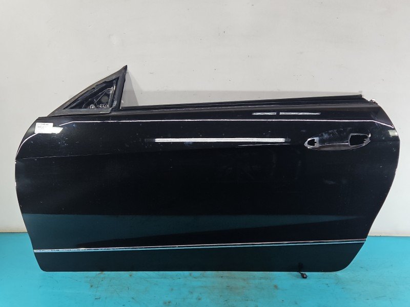 Drzwi przód lewe Mercedes E C207 A207 2d czarny 197 Drzwi przód lewe Mercedes E C207 A207 2d czarny 197