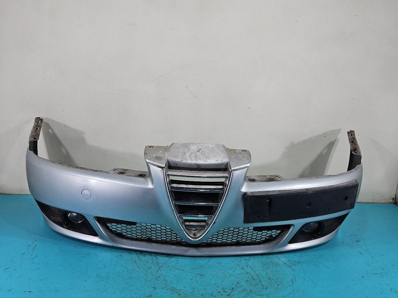 Zderzak przód Alfa romeo 156 srebrny