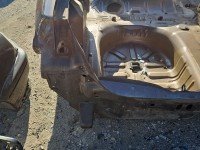 Pas tylny podłoga bagażnika Peugeot 301 wanna sedan ćwiartka