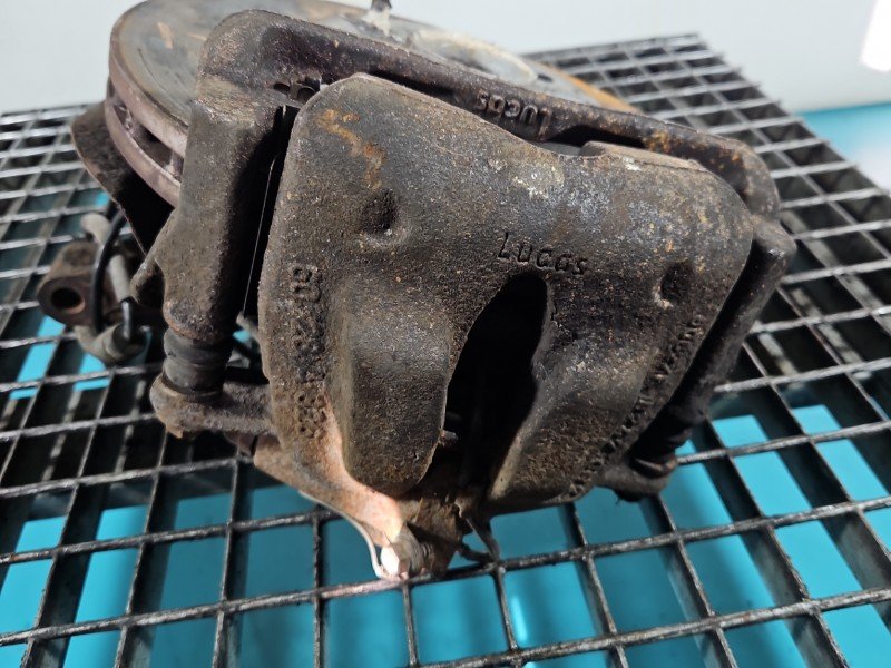 Zacisk przód lewy Citroen C8 2.0 hdi