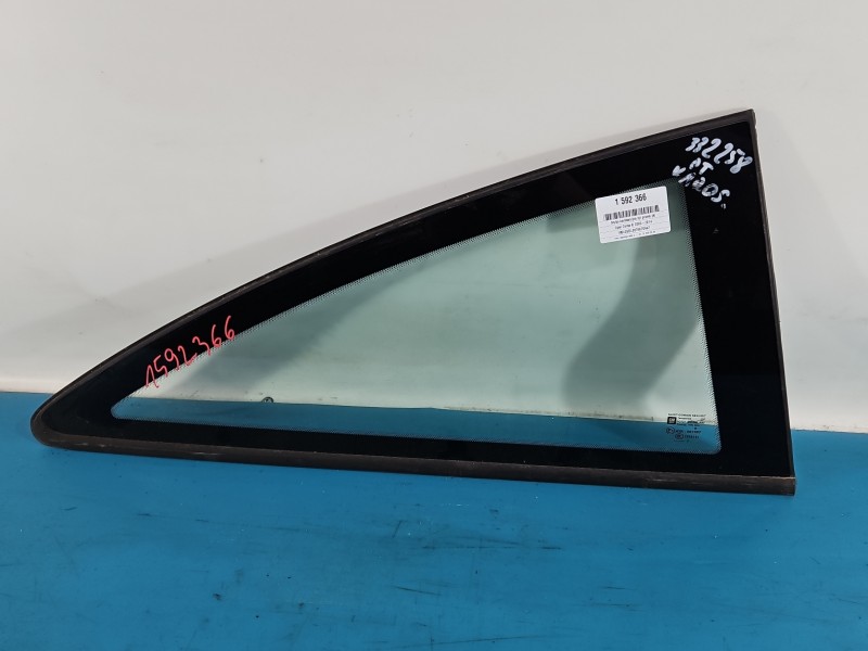 Szyba karoseryjna tył prawa Opel Corsa D HB