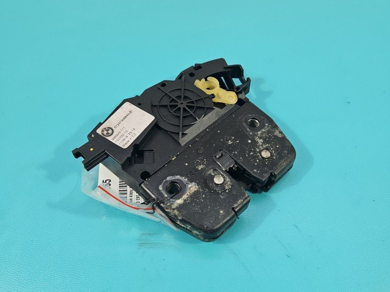 Zamek klapy tył 986945-111, 7308844 Bmw e90 kombi Zamek klapy tył 986945-111, 7308844 Bmw e90 kombi