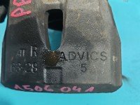 Zacisk przód prawy Toyota Rav4 III 05- 2.2 D4D