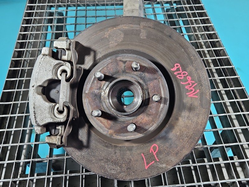 Zwrotnica lewa piasta przód 2.0 EcoBoost Ford Fusion USA 2012-2020 Zwrotnica lewa piasta przód 2.0 EcoBoost Ford Fusion USA 2012-2020