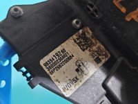 Zamek przód lewy 9835419280 Opel Astra VI L EUROPA Producent części: OPEL, 5pin