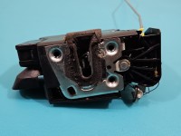 Zamek przód lewy 805035308RB Dacia Sandero III 20- EUROPA Producent części: Dacia, 2pin