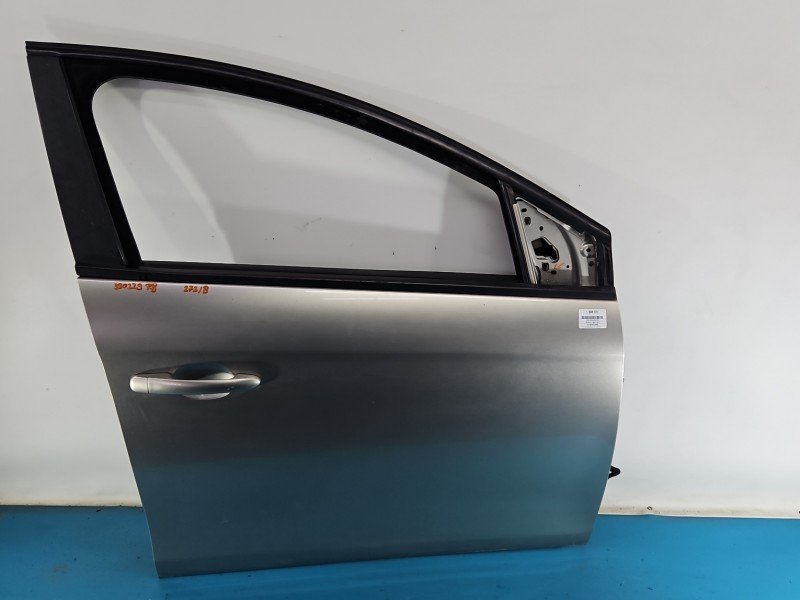 DRZWI PRZÓD PRAWE PASAŻERA Fiat Bravo II 5d srebrny, 272/B