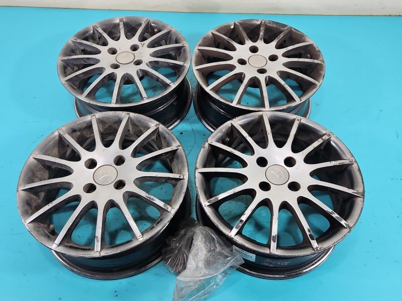 Felga aluminiowa 15" komplet alufelgi felgi Fiat Grande Punto