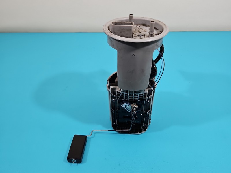 pompka Pompa paliwa Skoda Superb I 1.9 tdi 3B0919050B 4 PIN pompka Pompa paliwa Skoda Superb I 1.9 tdi 3B0919050B 4 PIN