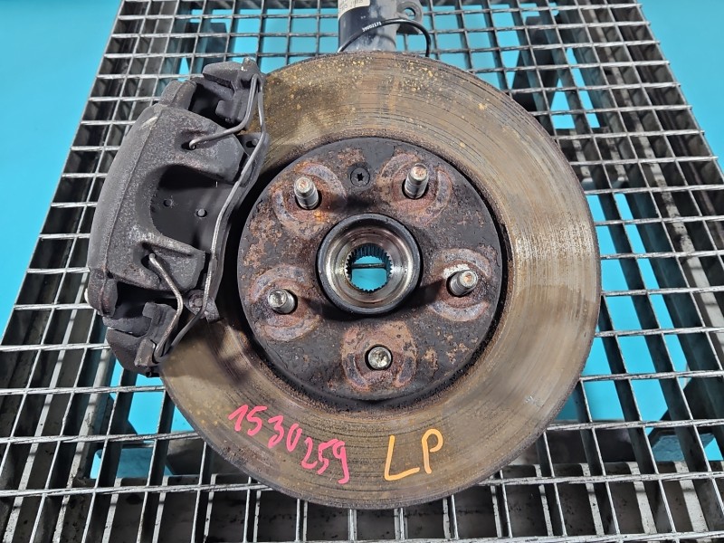 Zwrotnica lewa piasta przód 1.4 T (LE2) Opel Astra V K