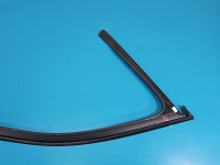 Uszczelka drzwi przód lewa Skoda Superb III 3V0837431