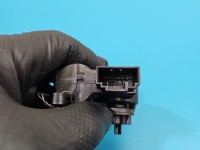 Zamek przód lewy AUDI A6 C7 EUROPA Producent części: Audi, 6pin 8J1837015D