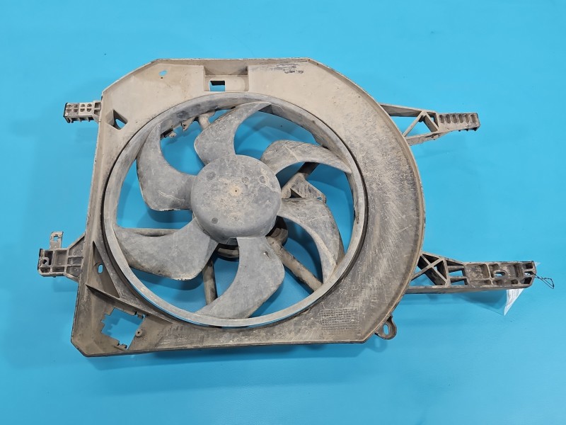 Wentylatory Wentylator chłodnicy Nissan Primastar 01-14 1832072100 2.0 dci