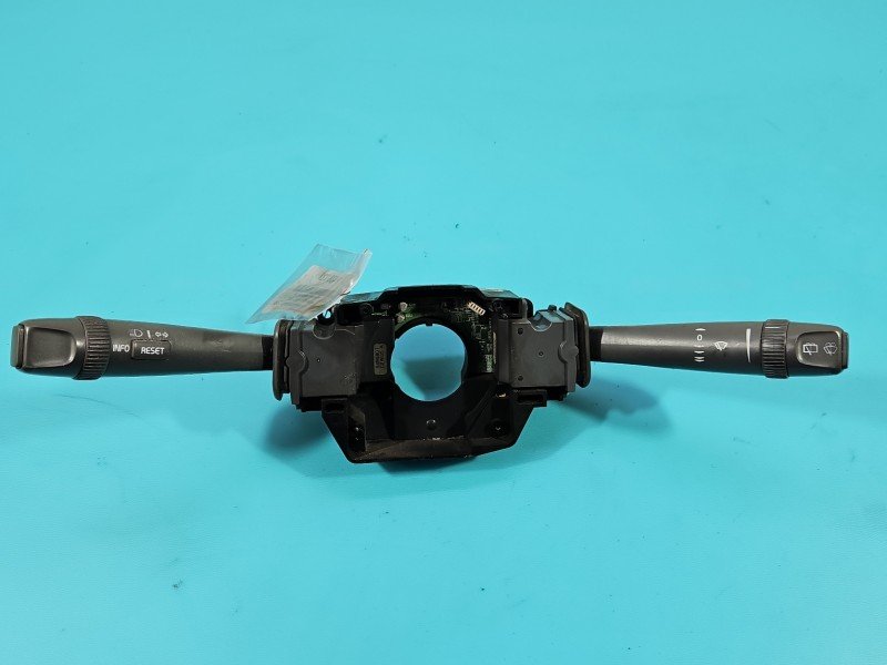 Przełącznik zespolony Volvo V70 II 9496807 Przełącznik zespolony Volvo V70 II 9496807