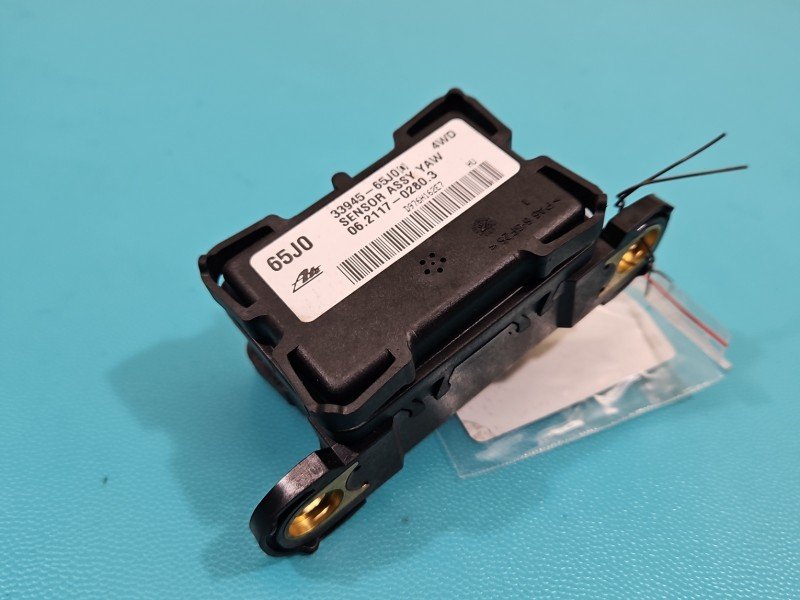 Czujnik ESP Suzuki Grand Vitara II 33945-65J0 Czujnik ESP Suzuki Grand Vitara II 33945-65J0