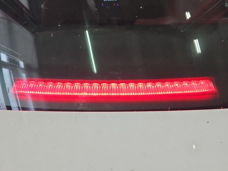 TRZECIE ŚWIATŁO STOP STOPU Maserati Quattroporte VI 13- sedan