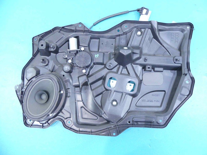 Podnośnik przód prawy SZYBY WINDA MAZDA 3 II BL 08-13 6PIN / drzwi pasażera 4d sedan