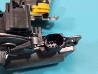 Zamek klapy tył 4M0827506D, 5TA827887A Skoda Superb III kombi 5+4pin wraz z dociągiem klapy