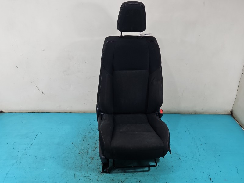 Fotel prawy przód pasażera Toyota Rav4 IV 5d EUROPA