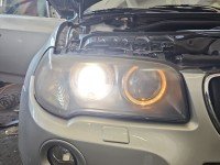 Reflektor prawy lampa przód Bmw X3 e83 EUROPA