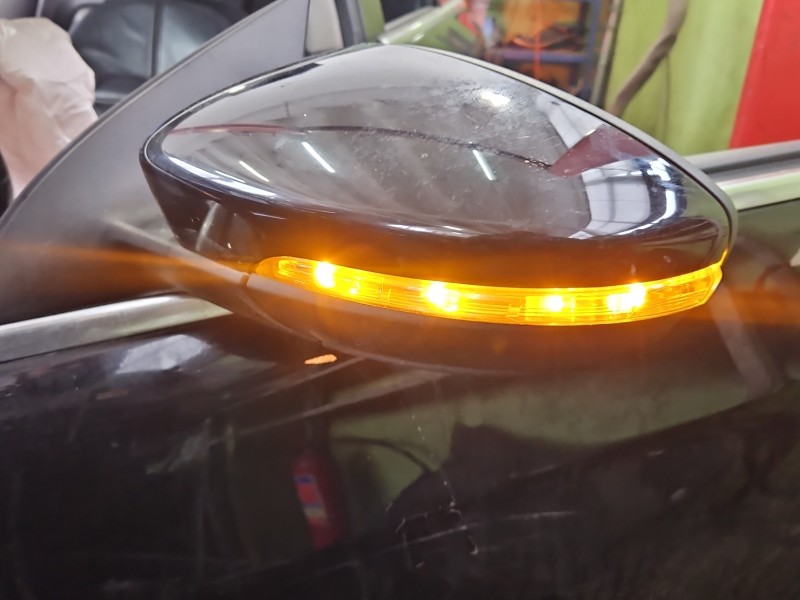 Lusterko lewe pin Vw Passat CC sedan 4d kolor czarny LC9X europa