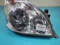 Reflektor prawy lampa przód Toyota Corolla Verso II EUROPA