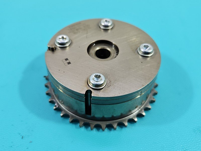 Koło faz rozrządu Toyota Corolla E16 E18 13- 13050-0T070 1.6 16V Koło faz rozrządu Toyota Corolla E16 E18 13- 13050-0T070 1.6 16V