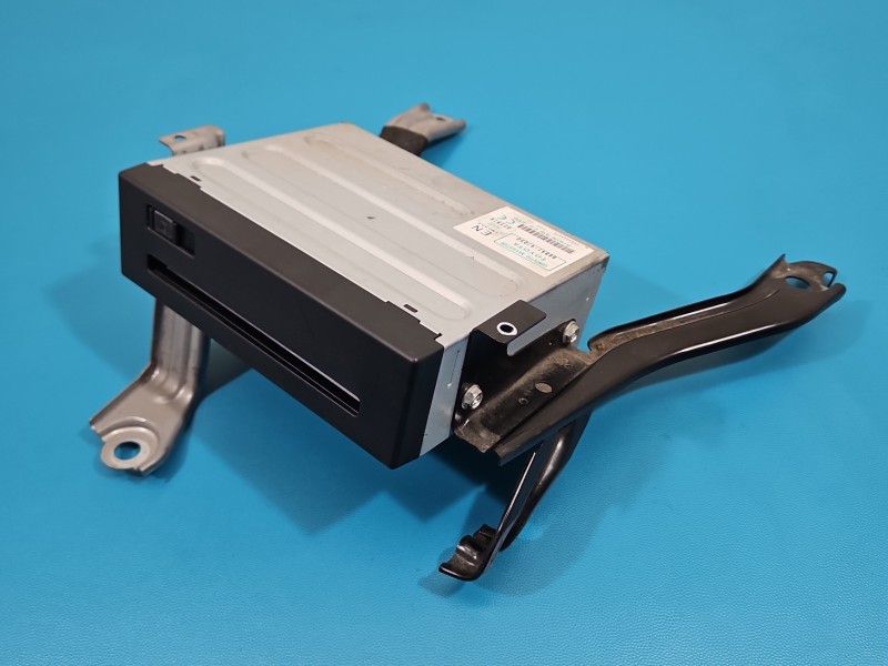 Zmieniarka cd Toyota Prius II XW20 03- 86841-47050