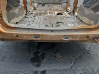 Pas tylny podłoga bagażnika Dacia Duster II 18- wanna HB ćwiartka