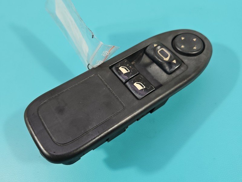 Przełącznik szyb Citroen C5 I 53269706 EU