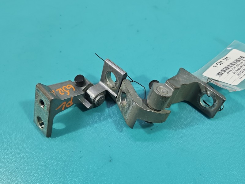 Zawias drzwi przód lewy Vw Passat B8