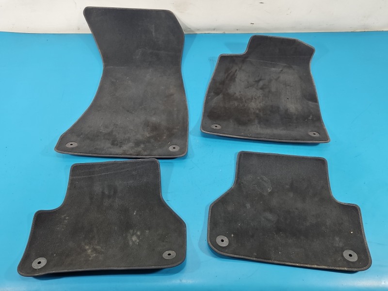 Dywaniki komplet Audi A4 B9