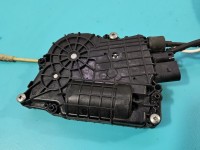 Zamek przód prawy 7185692 BMW F01 EUROPA Producent części: BMW, Z dociągiem zamek 5pin, dociąg 2pin